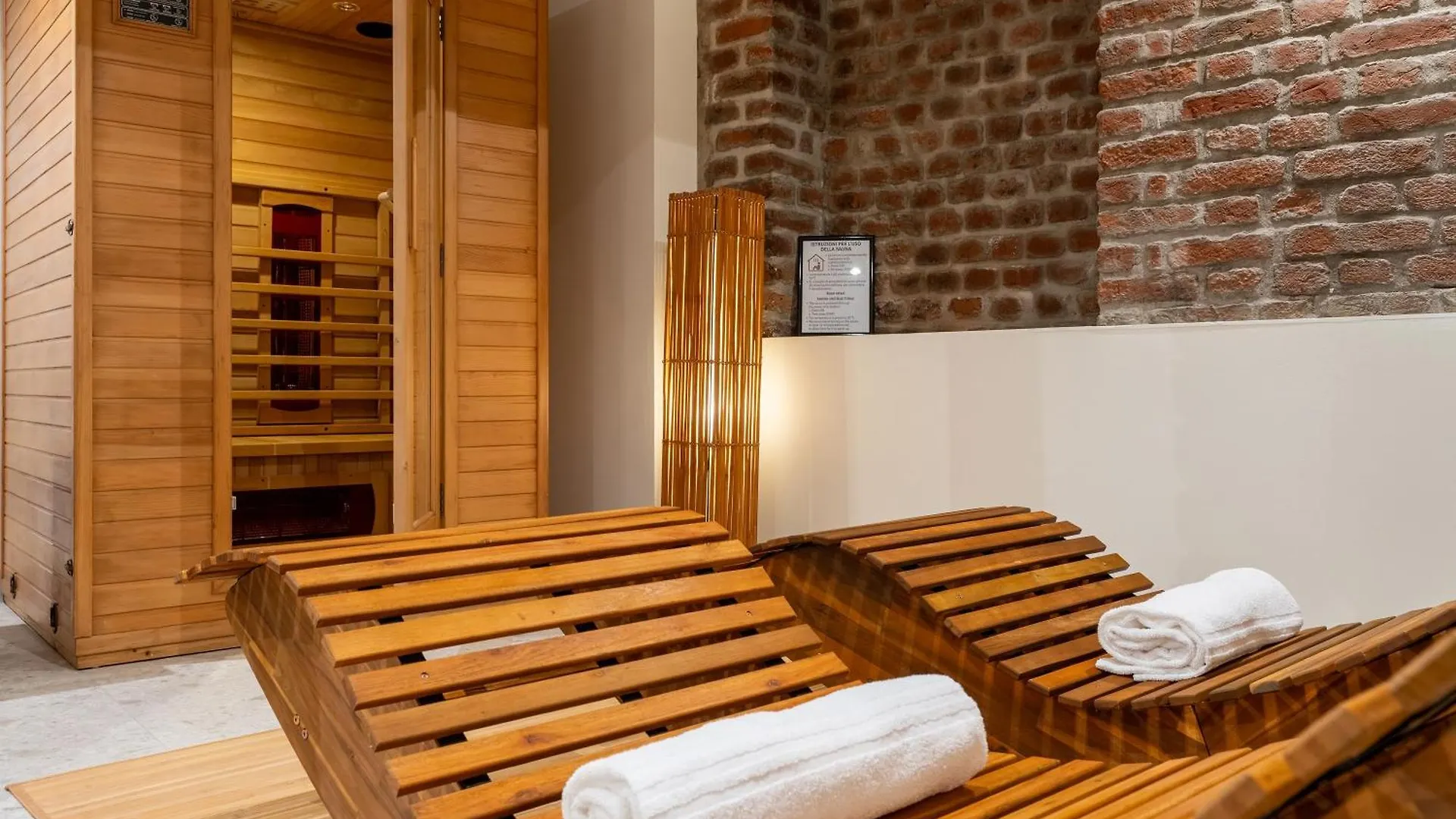 Contacts de Milano Wellness Suite - Spa, Sauna & Gym Experience